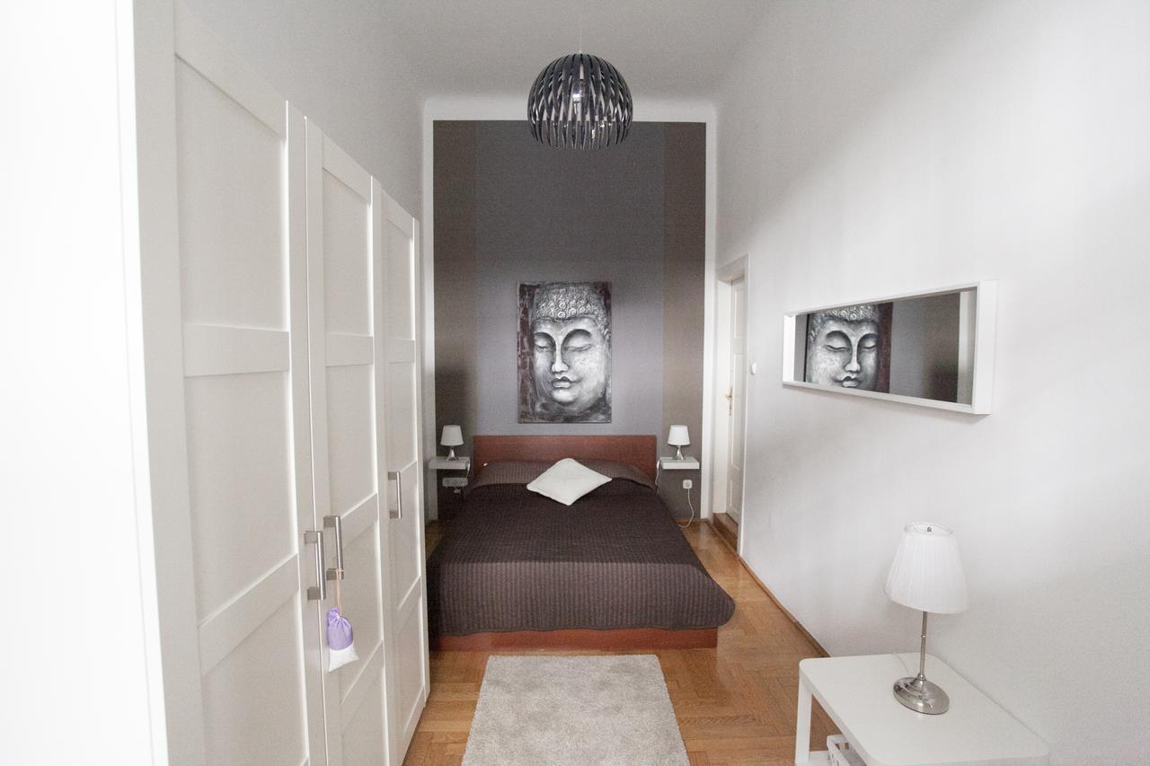 Royal Center Apartment Будапеща Екстериор снимка