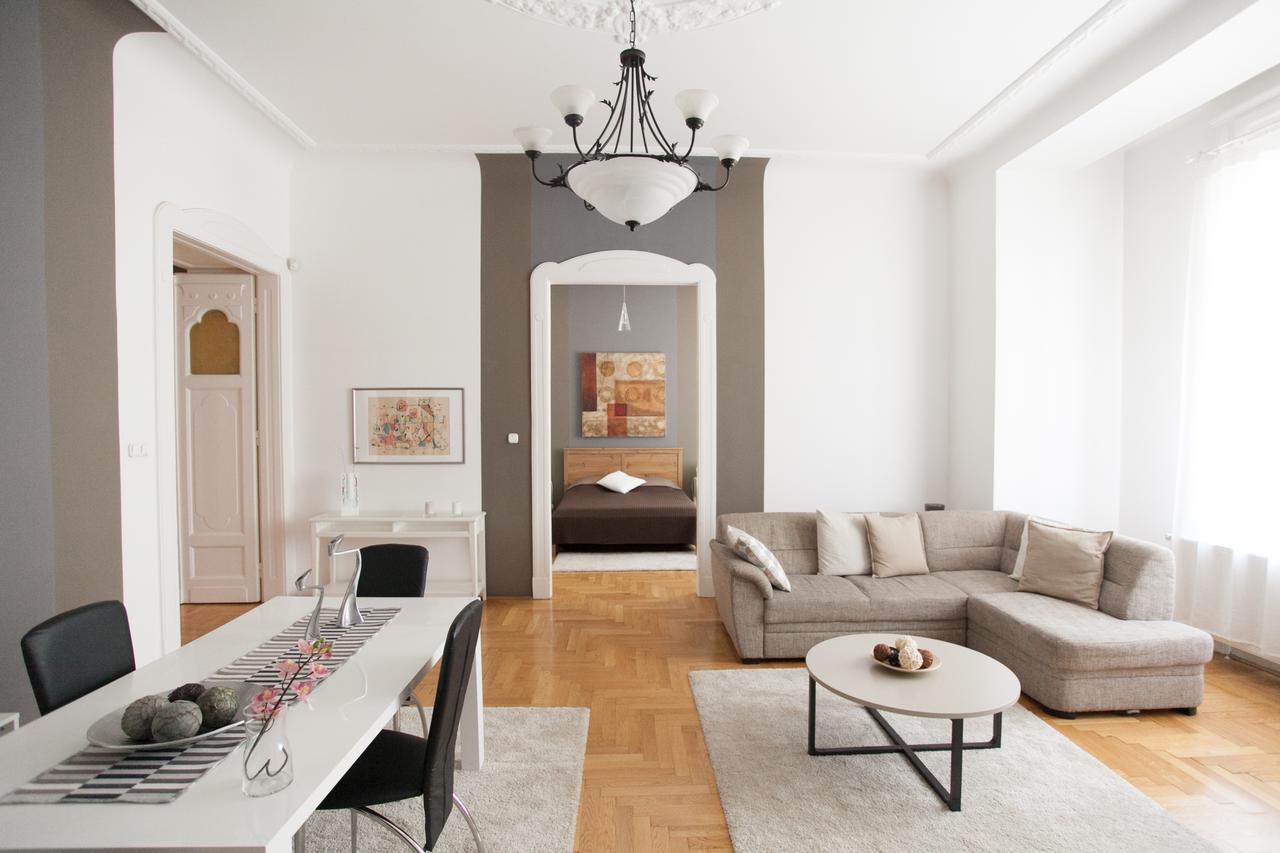 Royal Center Apartment Будапеща Екстериор снимка