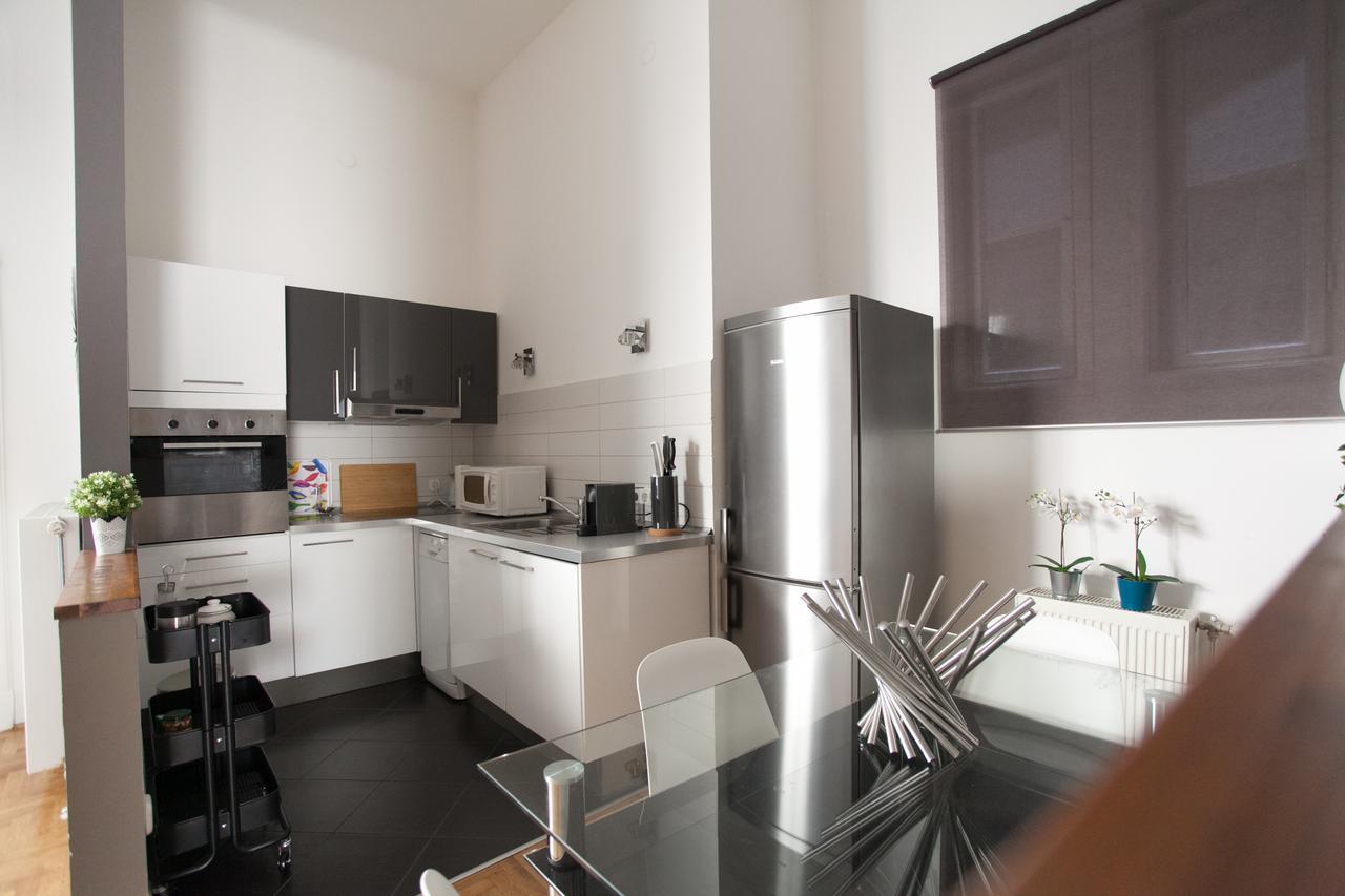 Royal Center Apartment Будапеща Екстериор снимка